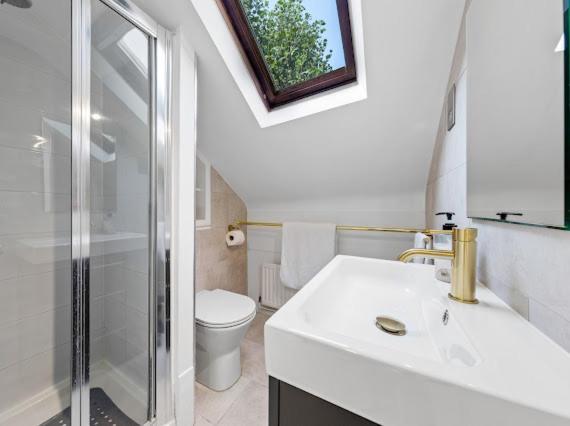 Imperial Wharf Chelsea 3 Bedroom Appartamento Londra