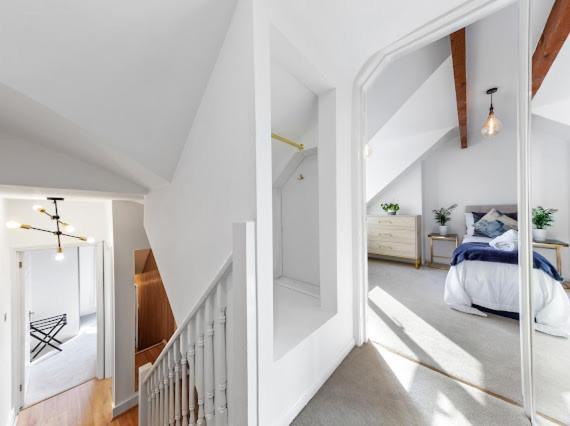 Appartamento Imperial Wharf Chelsea 3 Bedroom Londra