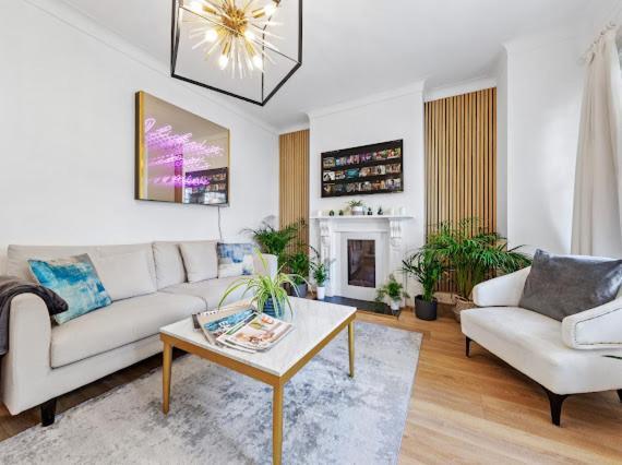 Appartamento Imperial Wharf Chelsea 3 Bedroom